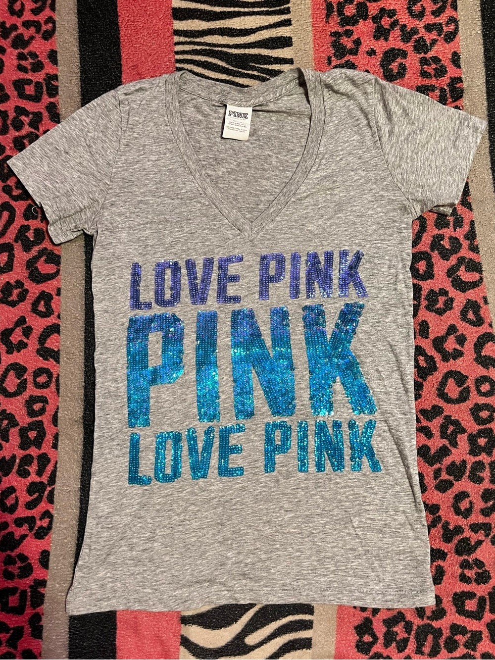 Vintage PINK Victoria's Secret sequins ombre v neck shirt